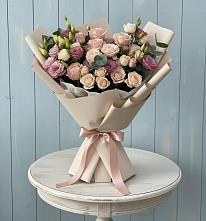 Букет цветов из:  Розы и Лизиантусы #REPLACE_PRED# Окуловке