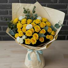 Букет цветов из:  Розы в Окуловке