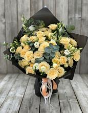 Букет цветов из:  Розы и Лизиантусы #REPLACE_PRED# Окуловке