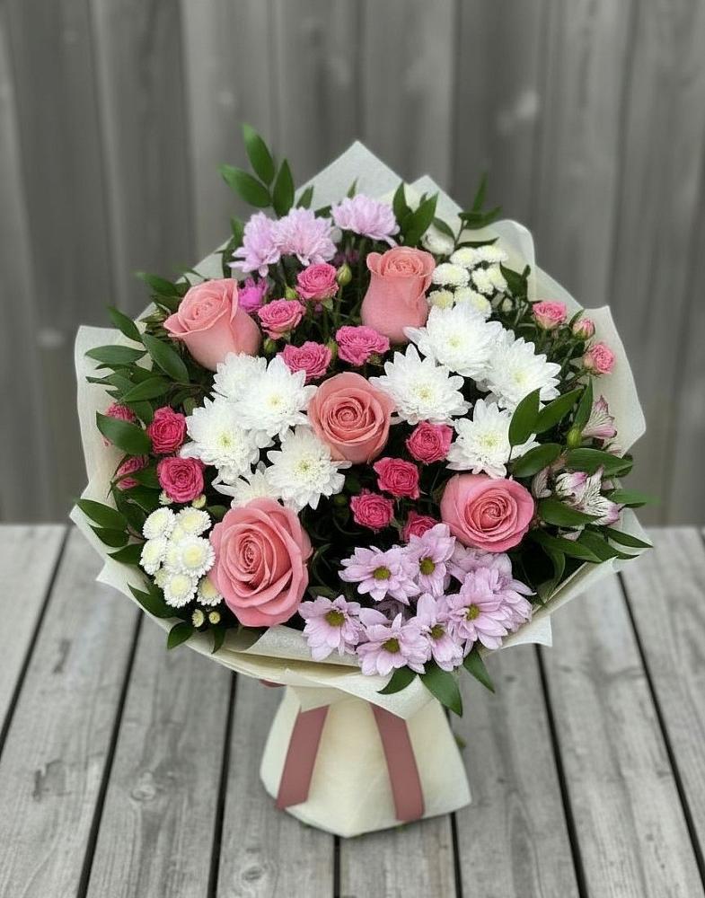 Букет цветов из: Альстромерии, Гвоздики, Розы и Хризантемы в Окуловке