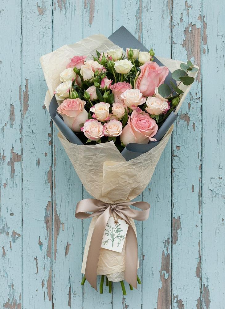 Букет цветов из: Розы в Окуловке