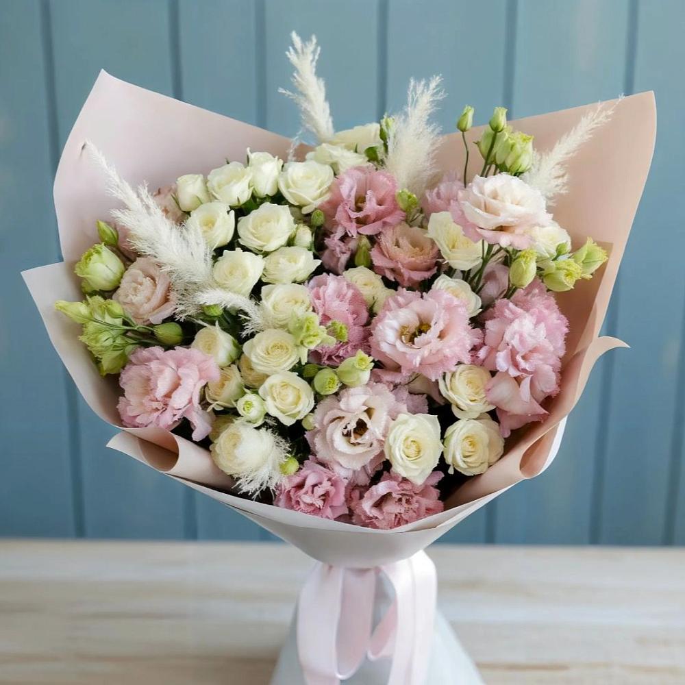 Букет цветов из: Альстромерии и Розы в Окуловке