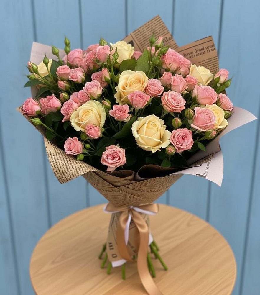 Букет цветов из: Розы в Окуловке