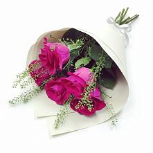 Букет цветов из:  Розы в Окуловке