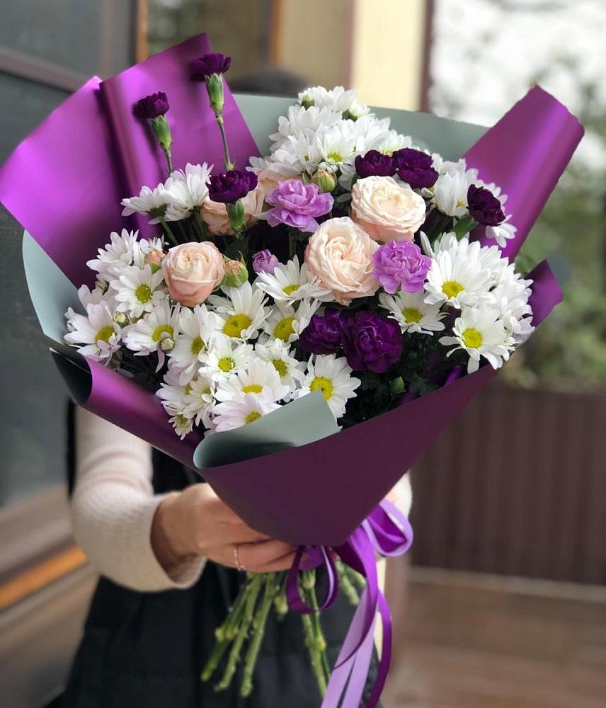 Букет цветов из: Хризантемы, Гвоздики и Розы в Окуловке