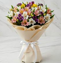 Букет цветов из:  Альстромерии в Окуловке