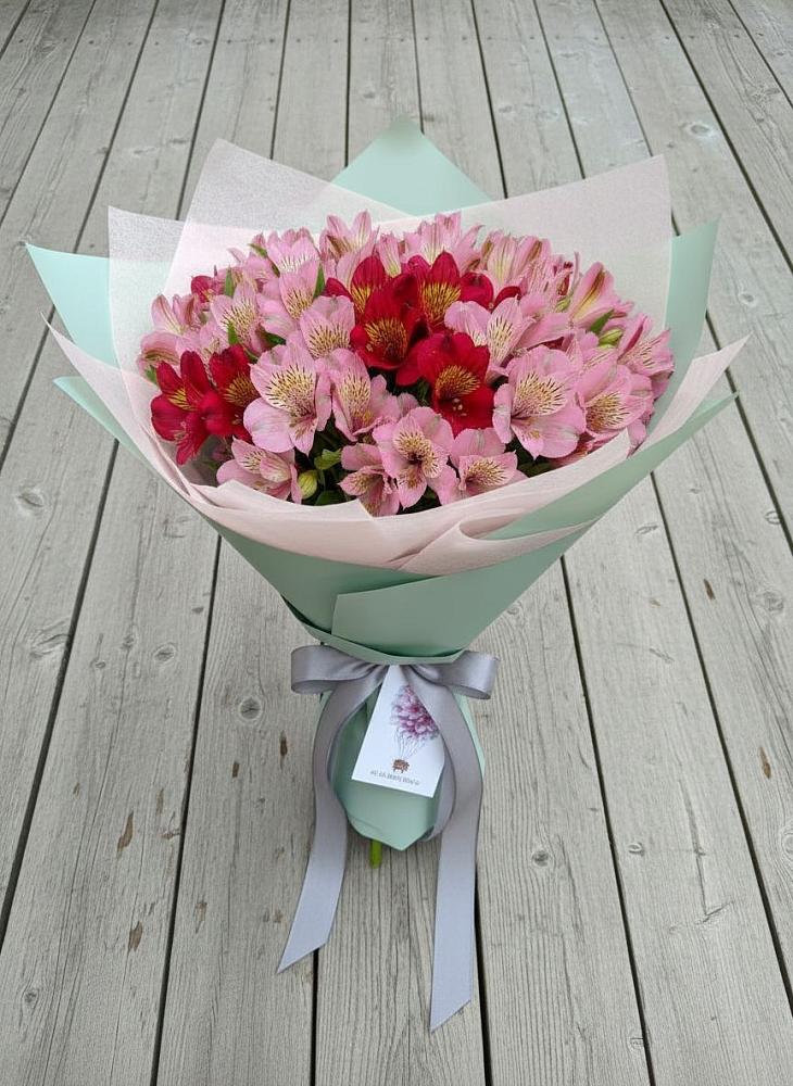 Букет цветов из: Альстромерии в Окуловке
