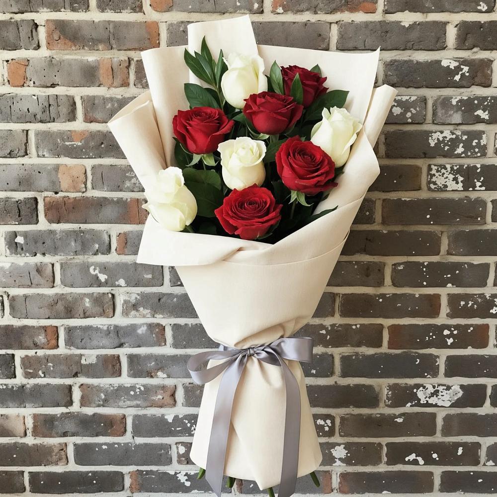 Букет цветов из: Розы в Окуловке