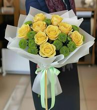 Букет цветов из:  Хризантемы и Розы в Окуловке