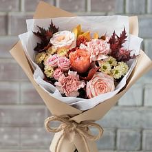 Букет цветов из:  Гвоздики, Хризантемы и Розы в Окуловке