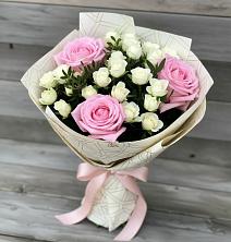 Букет цветов из:  Розы в Окуловке