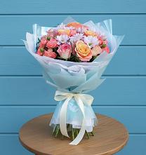 Букет цветов из:  Хризантемы и Розы в Окуловке