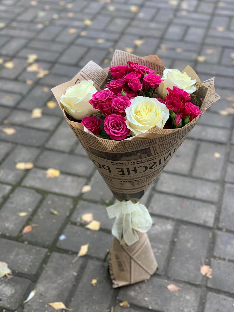 Букет цветов из: Розы в Окуловке