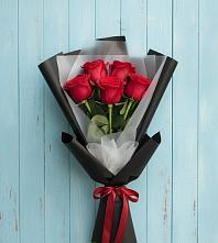 Букет цветов из:  Розы в Окуловке