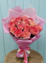 Букет 15 Розовых роз Равель в Окуловке