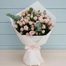 Букет цветов из:  Розы в Окуловке