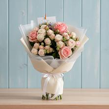 Букет цветов из:  Розы в Окуловке