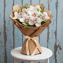 Букет цветов из:  Орхидеи и Розы в Окуловке